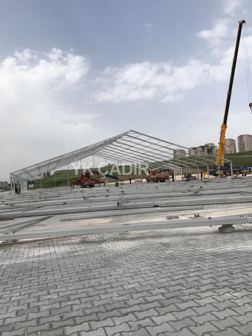 50'ik Hi-Tech Çadırlar